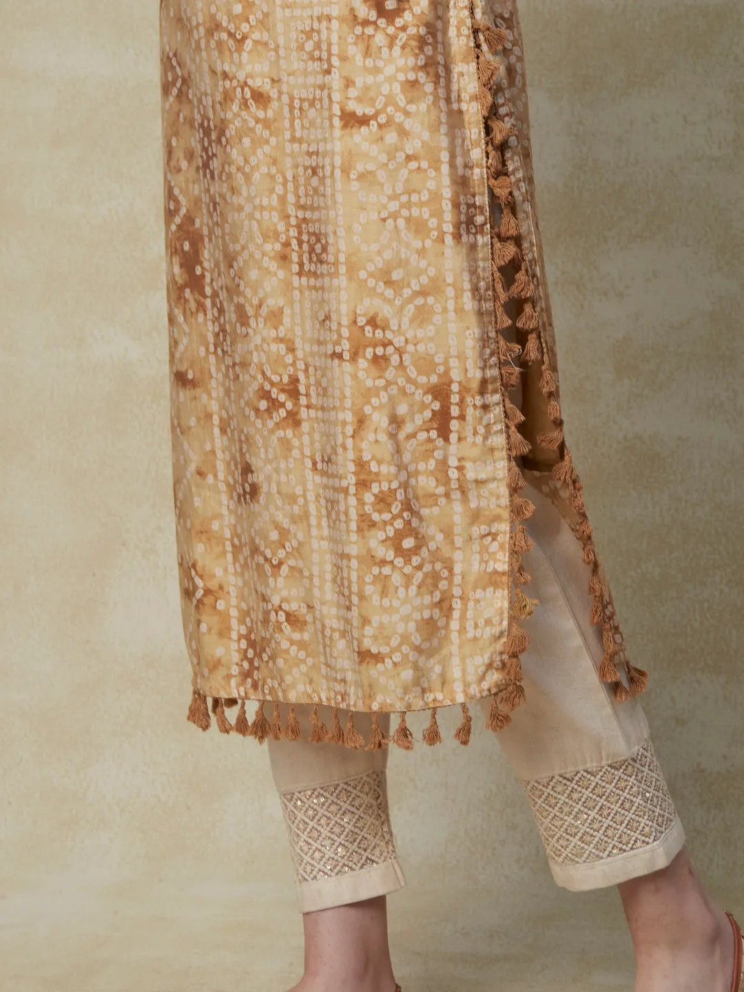 Abstract Bandhani Printed Mirror & Zari Embroidered Latkan Embellished kurta - Cream