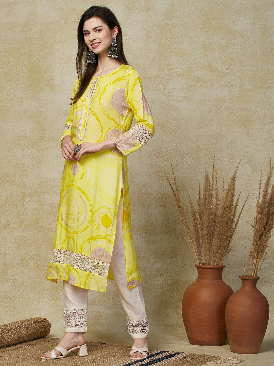 Abstract Geometric Foil Printed Straight Fit Kurta - Yellow