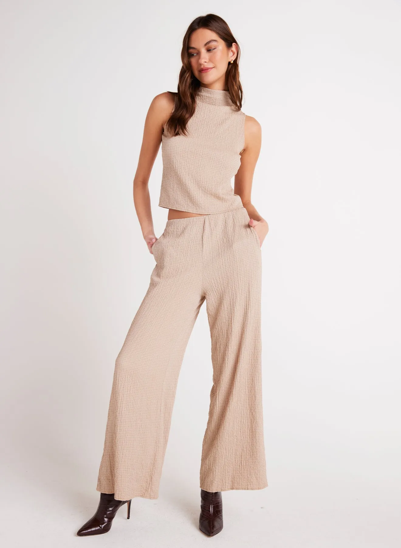 Clean Wide Leg Pant