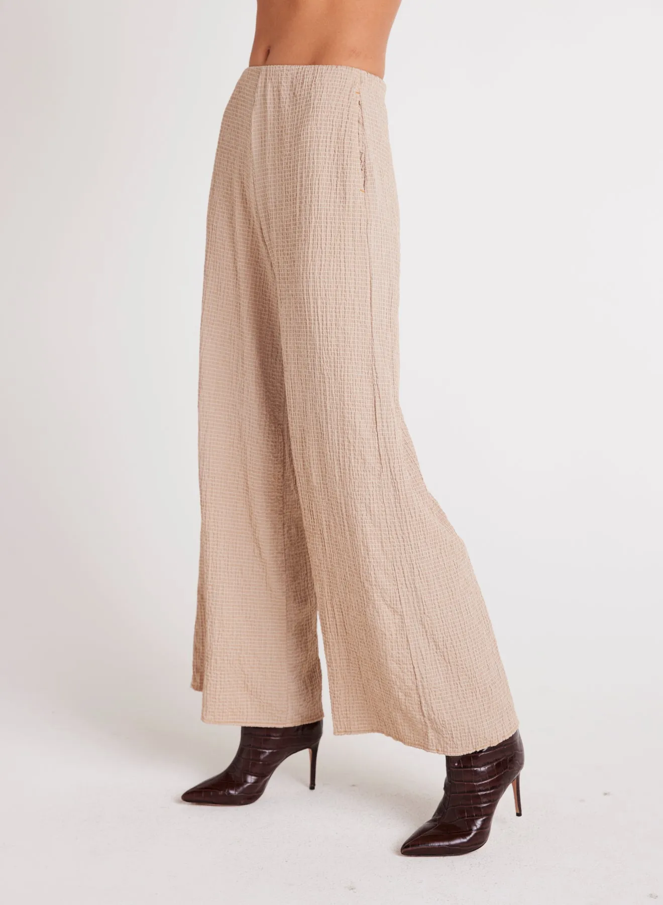 Clean Wide Leg Pant