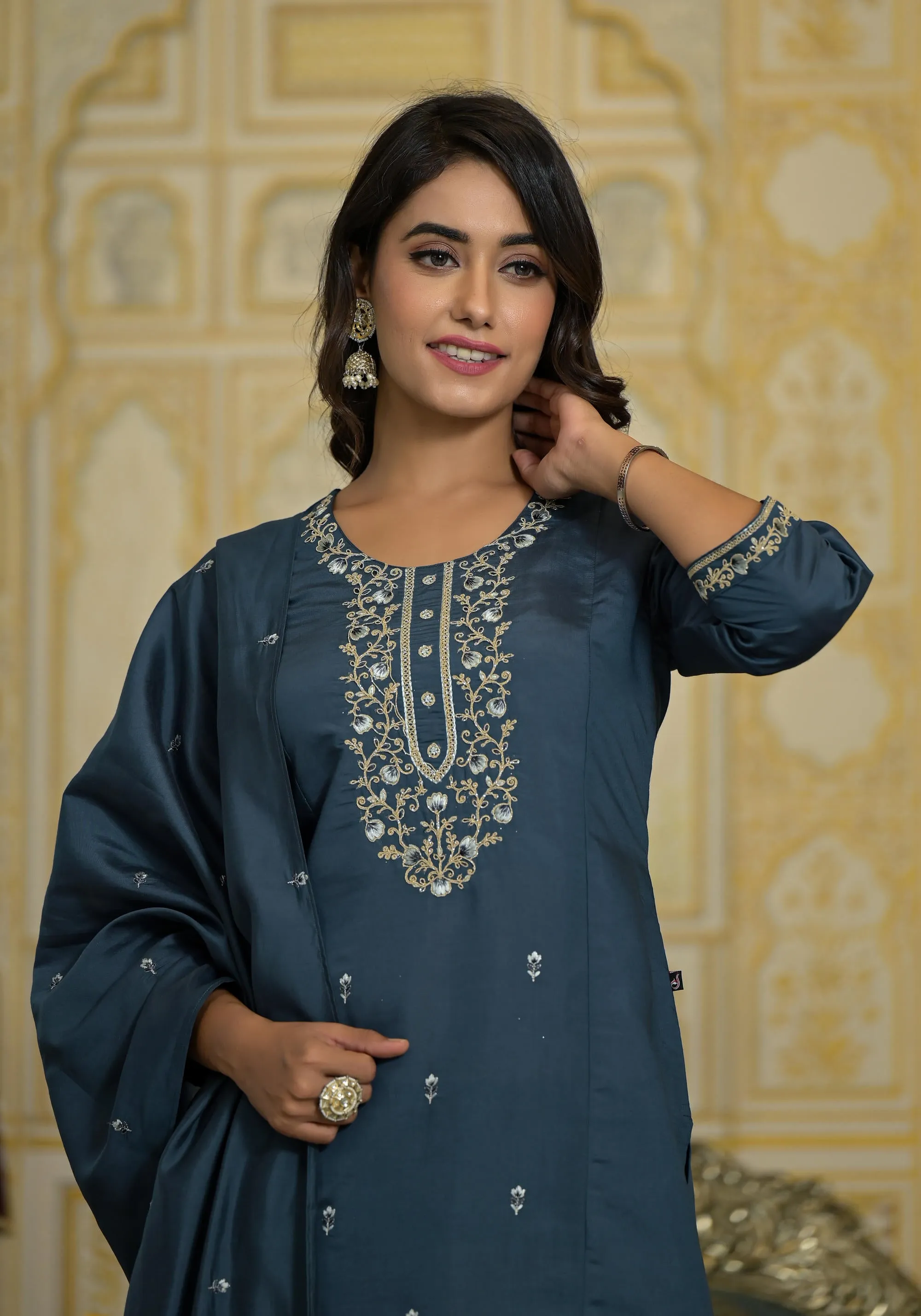 Grey Thread & Zari Embroidered Viscose Kurta Pant And Dupatta Set