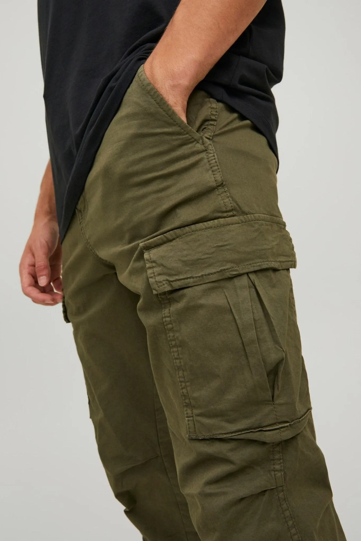 Space Tucker Pants - Olive Night