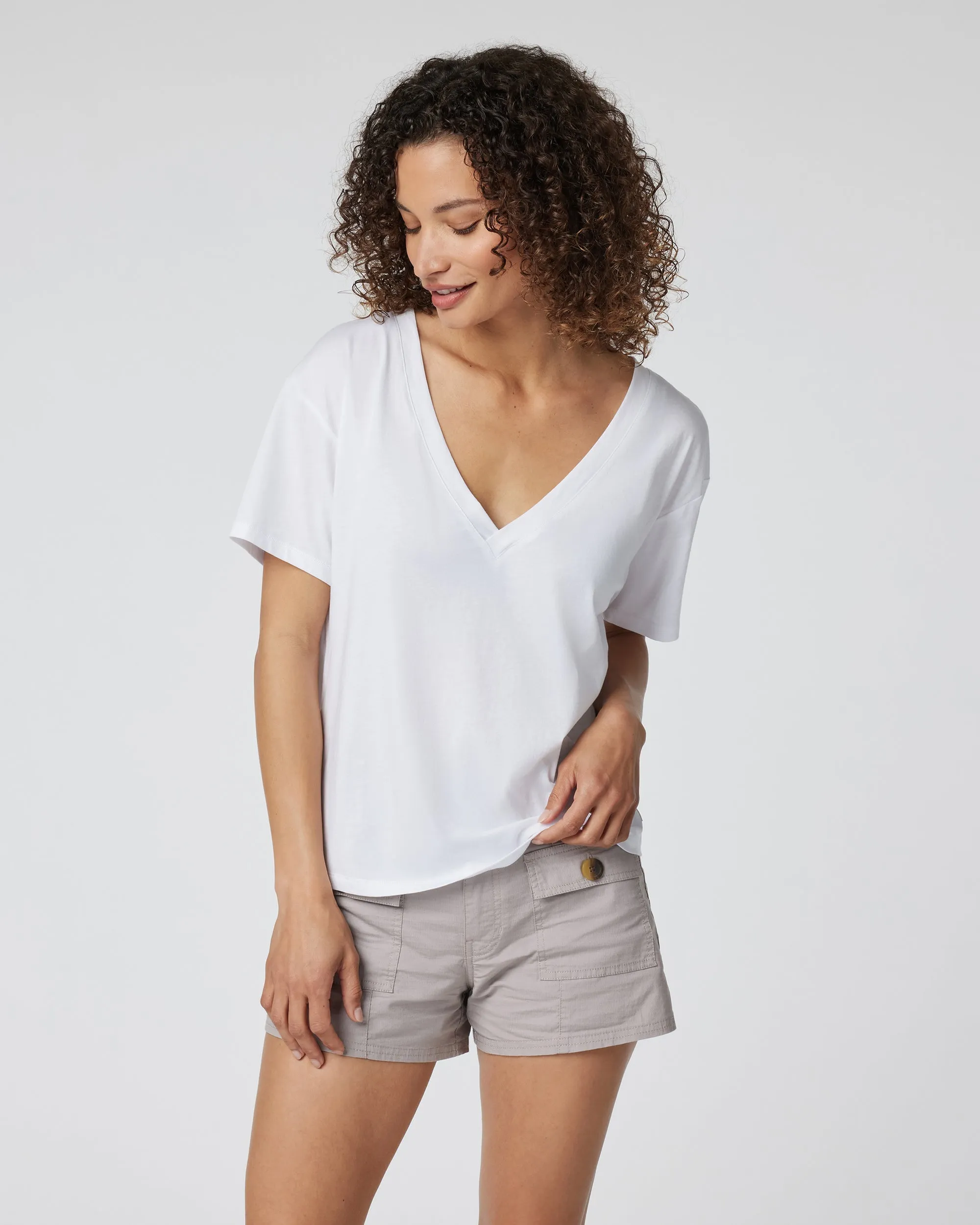 VUORI Sutton V-Neck - WHITE